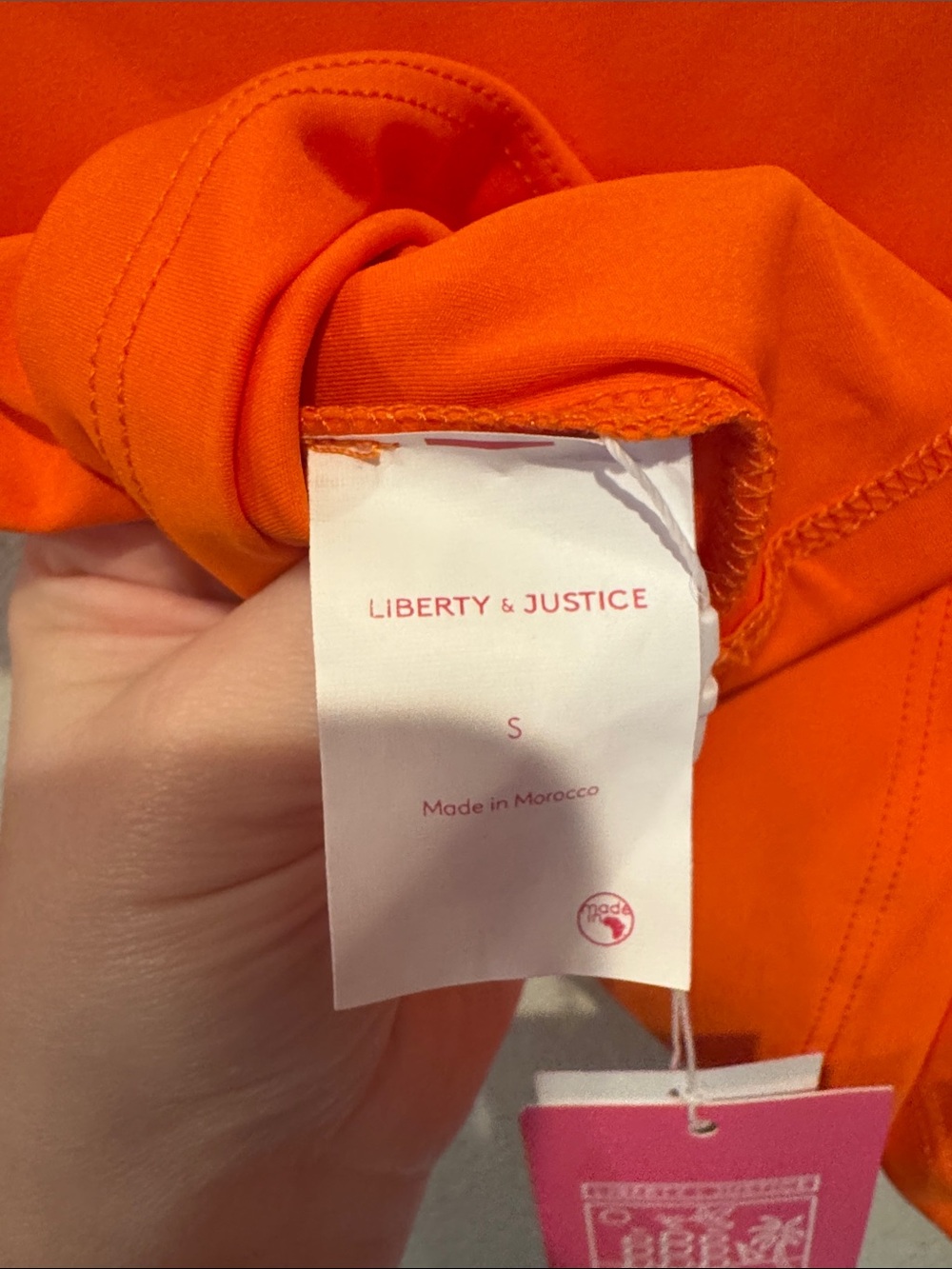 Liberty & Justice NWT Jariatu Rashguard Crop Top - Picture 12 of 12